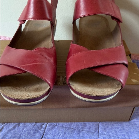 Dansko Burgundy Leather Cross-Strap Slingback Sandals - Picture 3 of 7